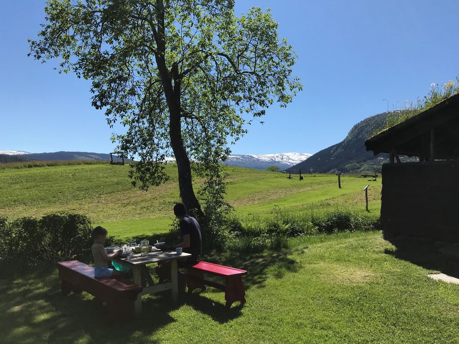 Frå Eenstunet