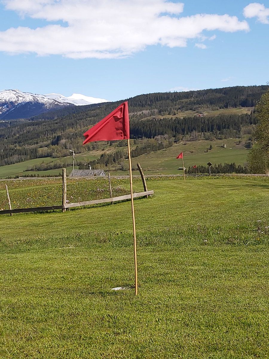 Frå fotballgolfbanen