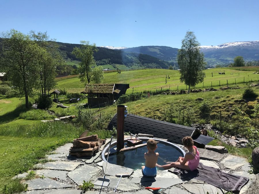 Frå Eenstunet